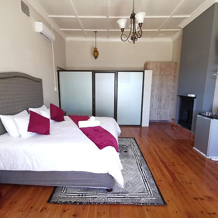 Lucolo Palace B&B Aliwal North Værelse billede