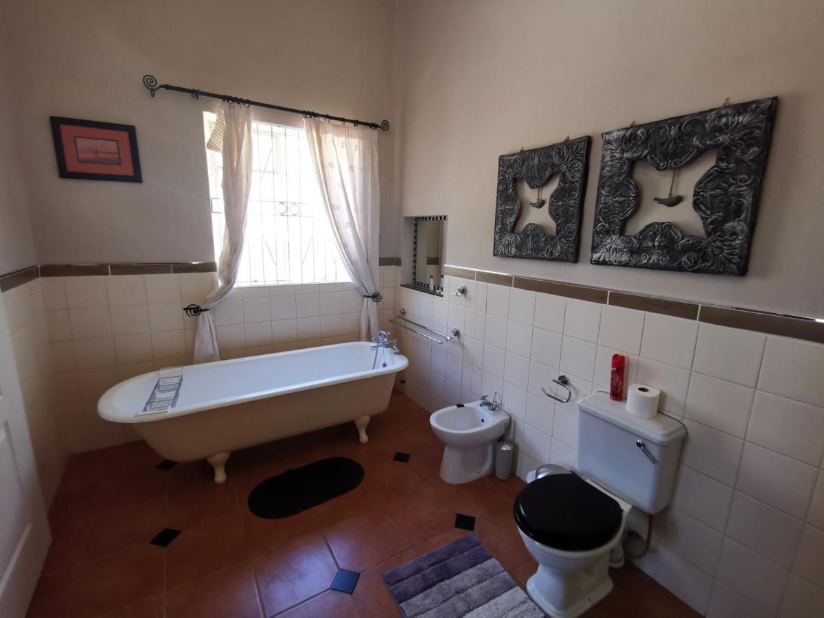 Lucolo Palace B&B Aliwal North Eksteriør billede